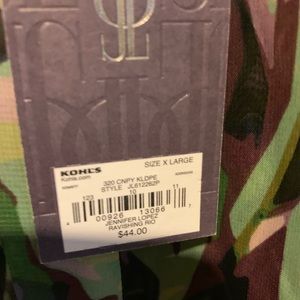 Jennifer Lopez Tops - Jennifer Lopez Print Top Sz XL Jennifer Lopez Tops - Jennifer Lopez Print Top Sz XL